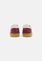 Handball Spezial Low-Top Sneakers – Shadow Red / Off-White