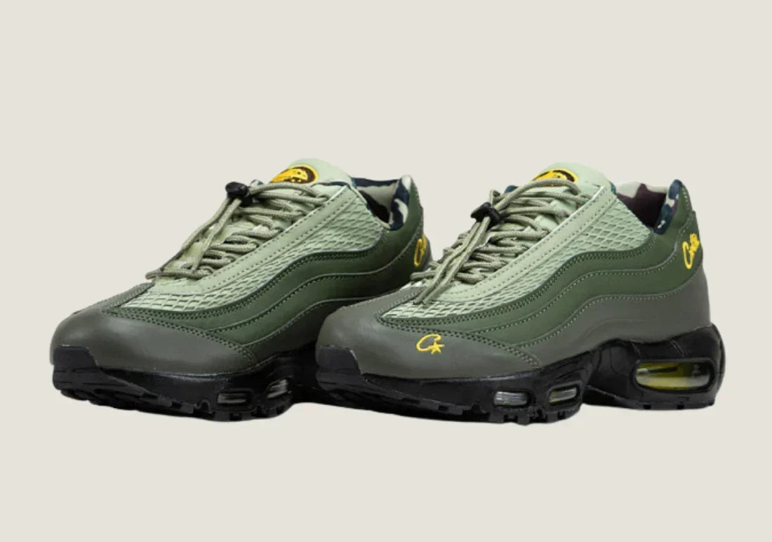 Air Max 95 x UNDEFEATED Olive